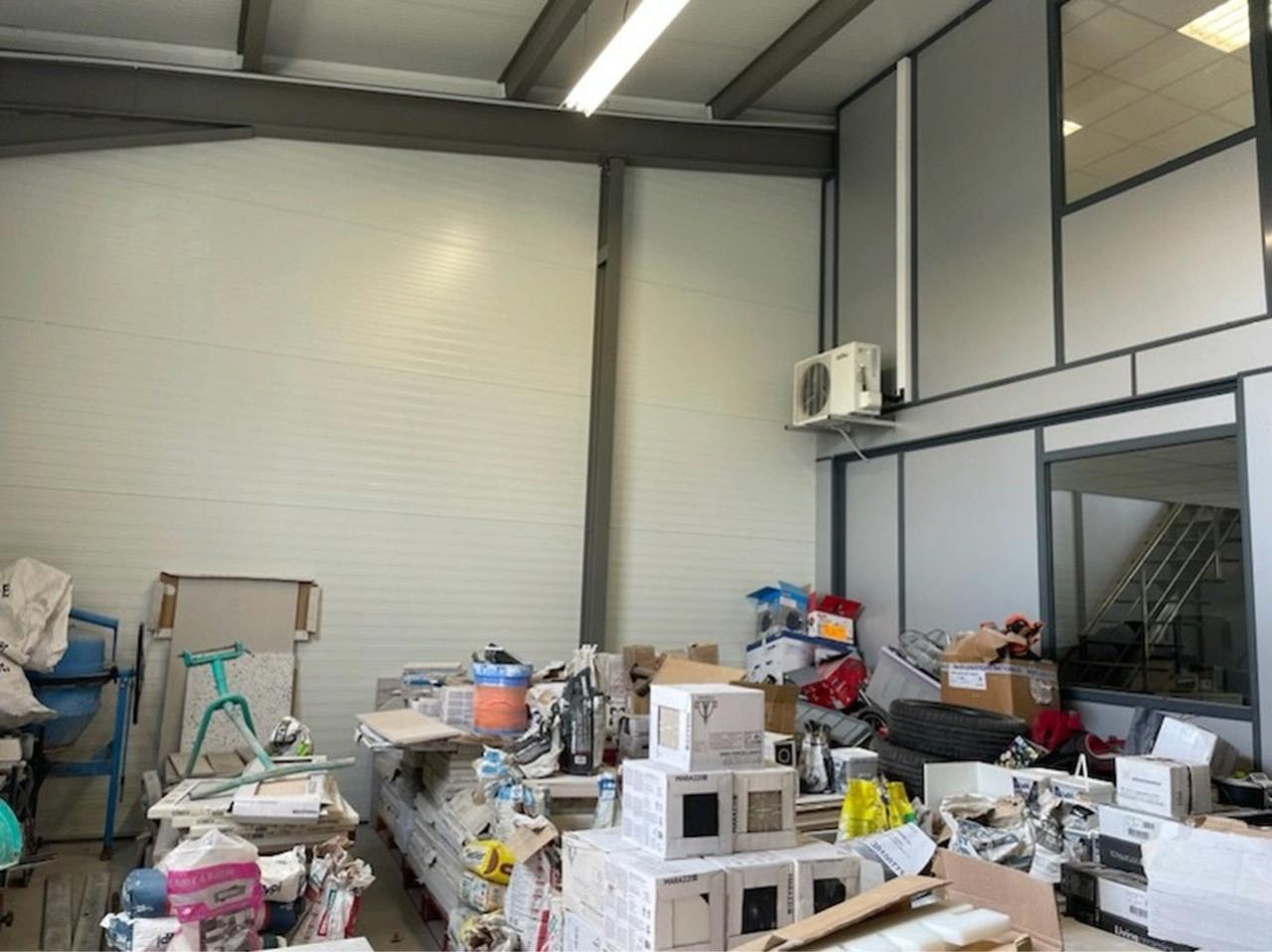 Local d'activité Beynost 260m² Location local d'activité Beynost Ain OLACT2422390 9